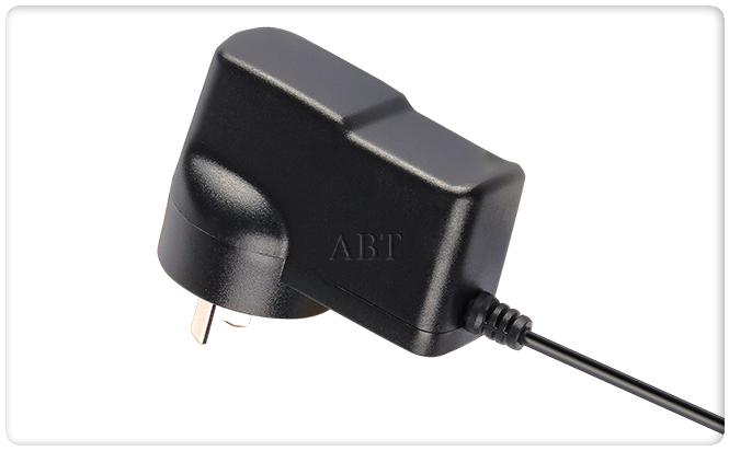 6V1.5A蓝颜gtv
适配器